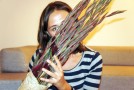 Den ganzen Arm voller Blumen