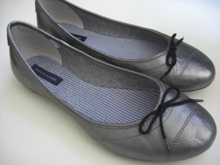Neuer Schuhschmuck: Silber Ballerinas