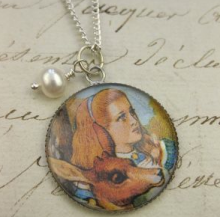 Alice im Wunderland Kette von Cutie Pie
