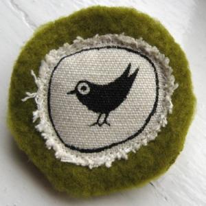 Little Bird Pin von In my backyard